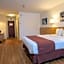 Canadas Best Value Inn- River View Hotel
