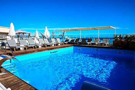 Capsis Astoria Hotel