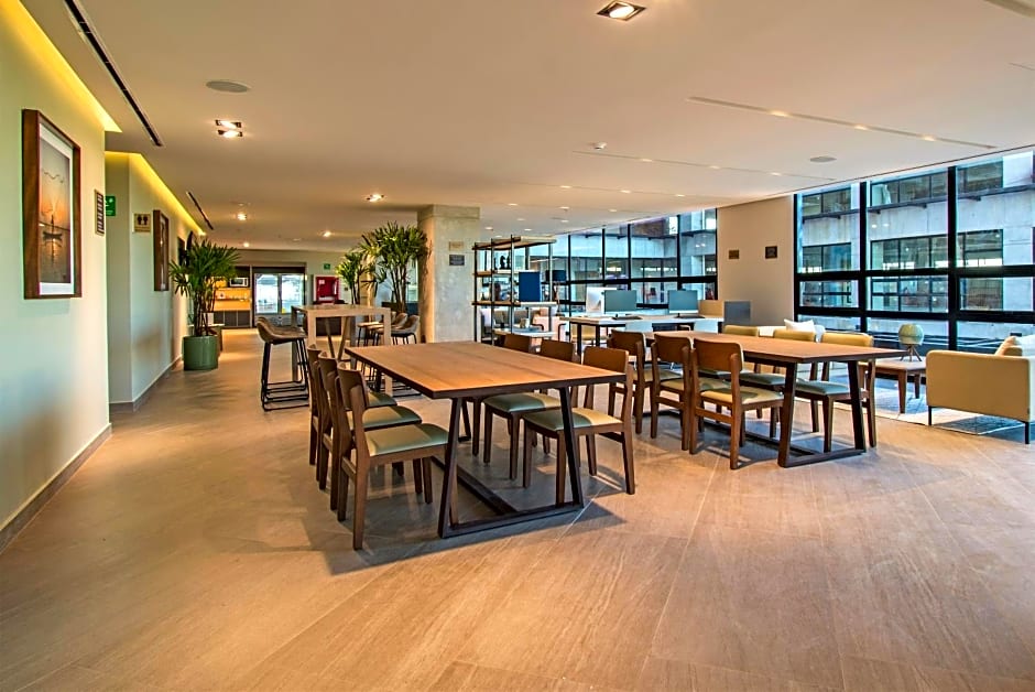 Staybridge Suites Guadalajara Novena By IHG