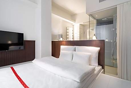 Nest Room (Platform Bed)