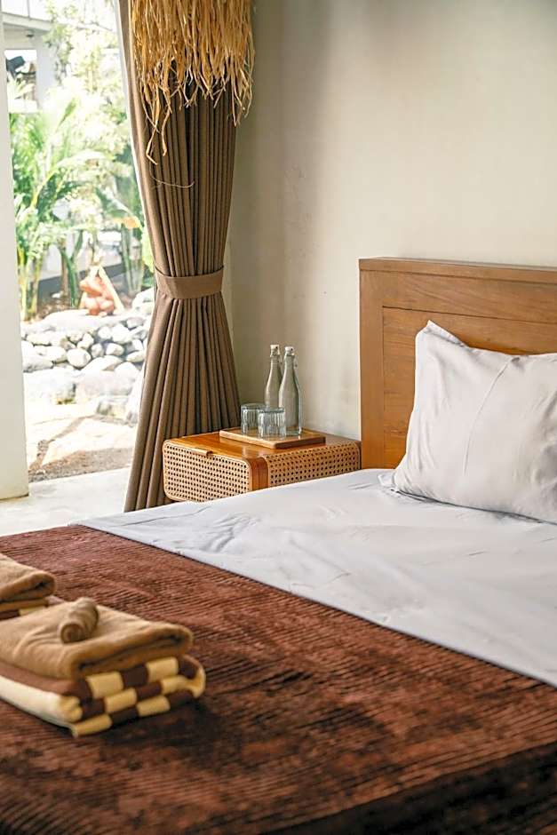 Kala Surf Camp