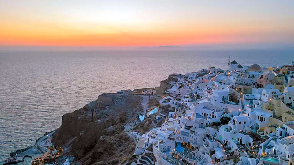 Art Maisons Oia Castle