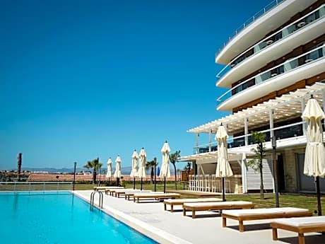 Casa De Playa Luxury Hotel