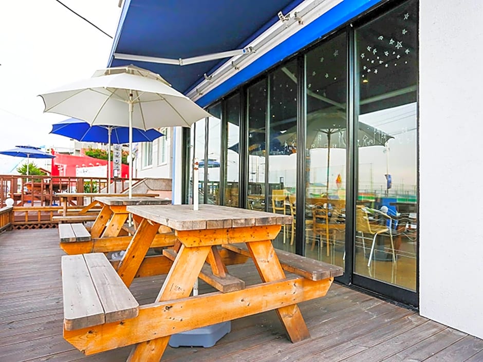 James Blue Guesthouse - Hostel