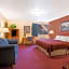Super 8 by Wyndham Grand Rapids