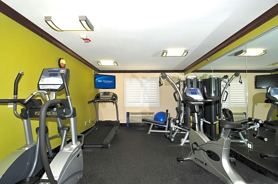 Best Western Antelope Inn & Suites
