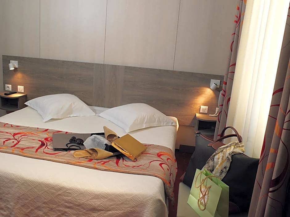 Brit Hotel Confort Le Revest Sainte-Maxime