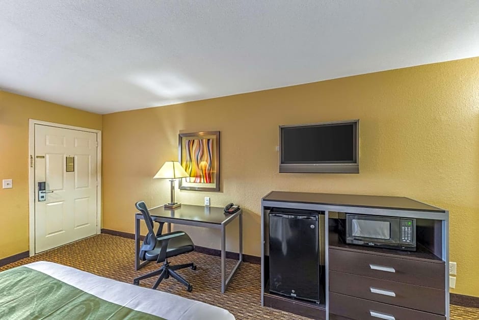 Quality Inn Glenpool - Tulsa
