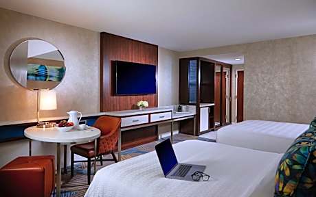 South Tower Ocean 2 Queens (2 Queen Beds)