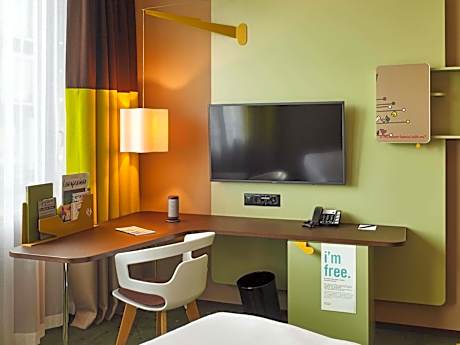 Medium Room