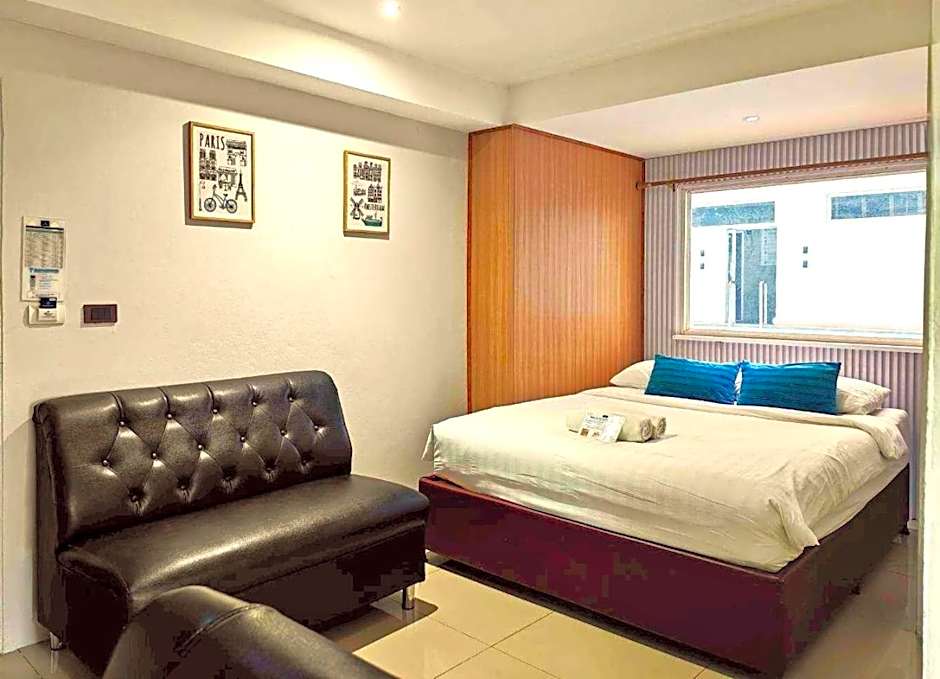 Blue Orchids Hotel