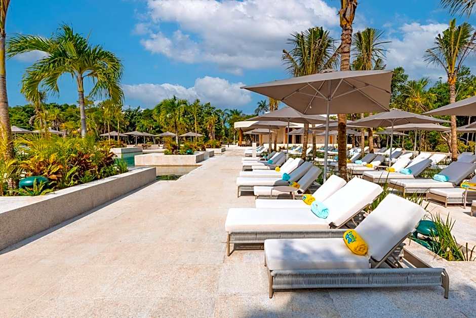 Family Selection at Grand Palladium Kantenah Resort & Spa- All Inclusive
