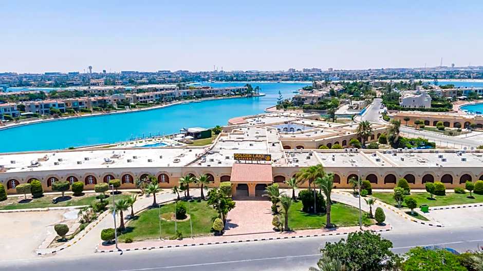 Golden Lake Marina Hotel