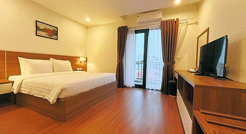 Paragon Noi Bai Hotel and Pool