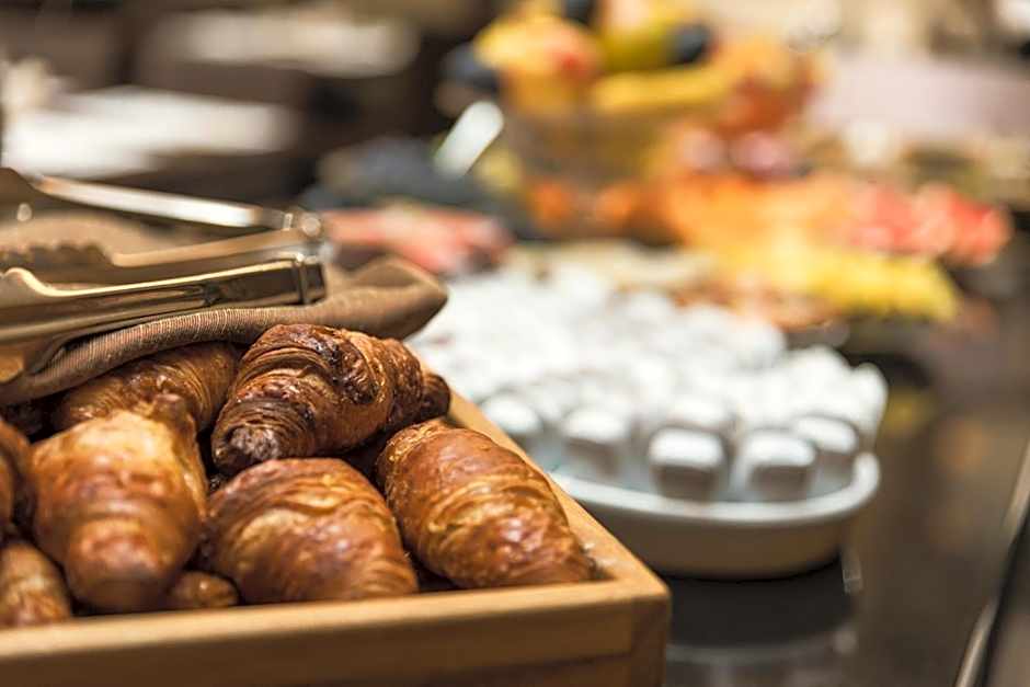 Carat Boutique Hotel