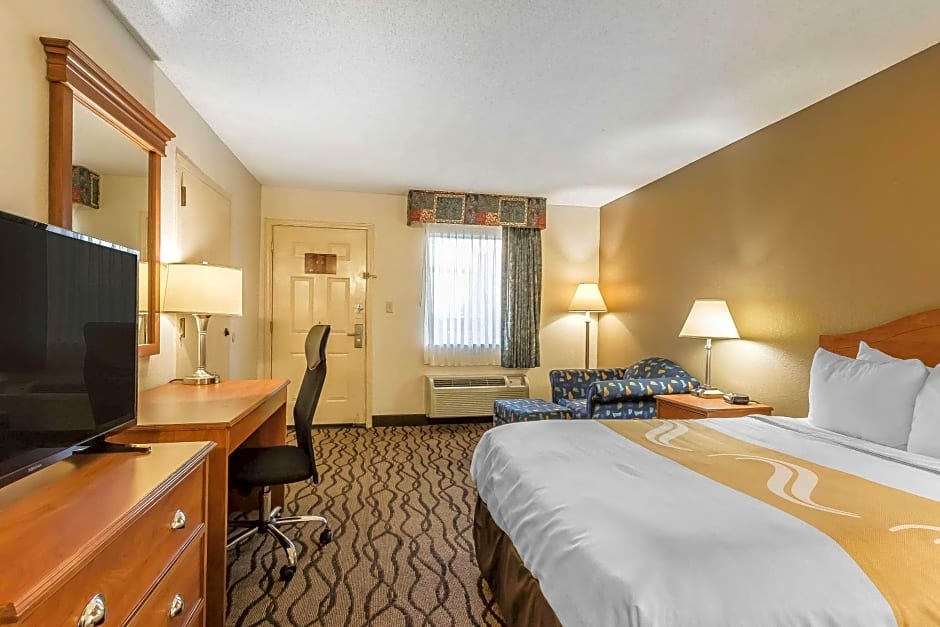 Quality Inn Charleston I-57