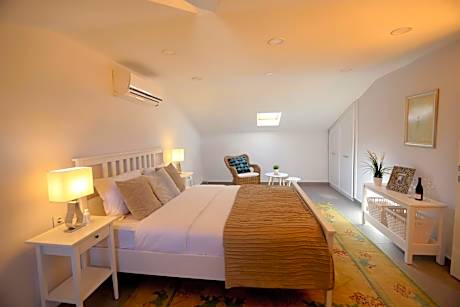 Duplex Apartment with Jacuzzi