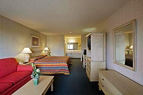 Days Inn by Wyndham Hemet