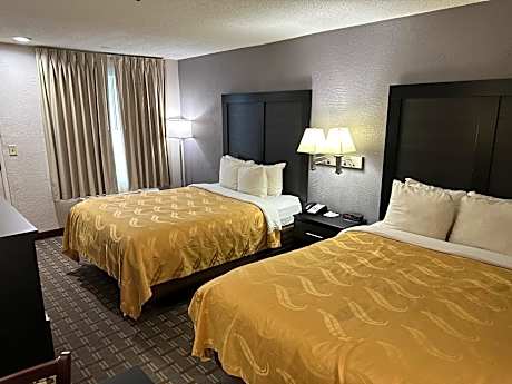 Queen Room with Two Queen Beds - Smoking