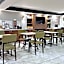 La Quinta Inn & Suites by Wyndham Huntsville Research Park