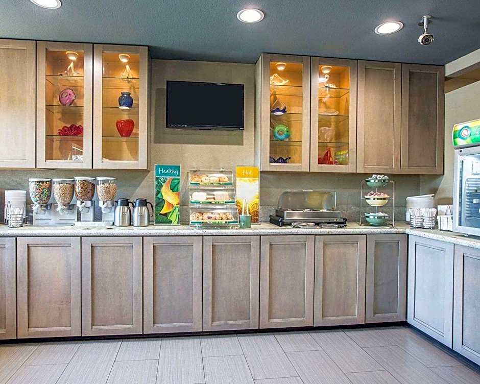 Quality Inn Ontario Airport Convention Center