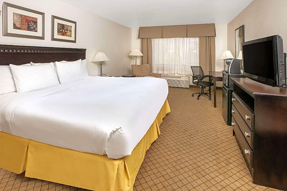 Baymont by Wyndham Roswell