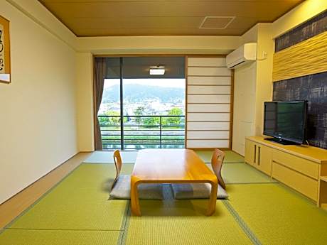 Japanese-Style Room