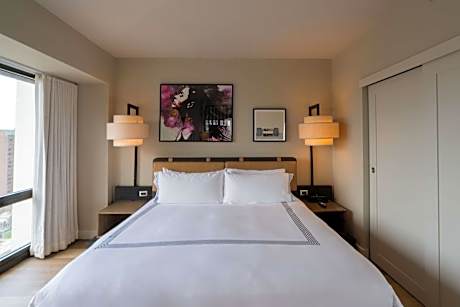 Junior Suite with Accessible Shower - Disability Access