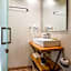 Panellinion Luxury Rooms