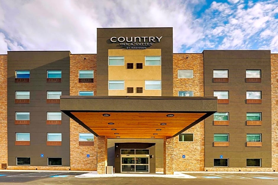 Country Inn & Suites by Radisson, Cumming, GA