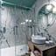 Salus Smart & Chic Hotel