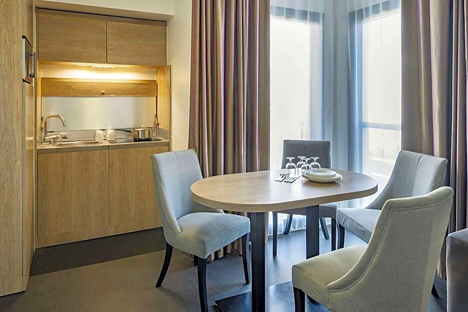 Best Western Les Aureliades