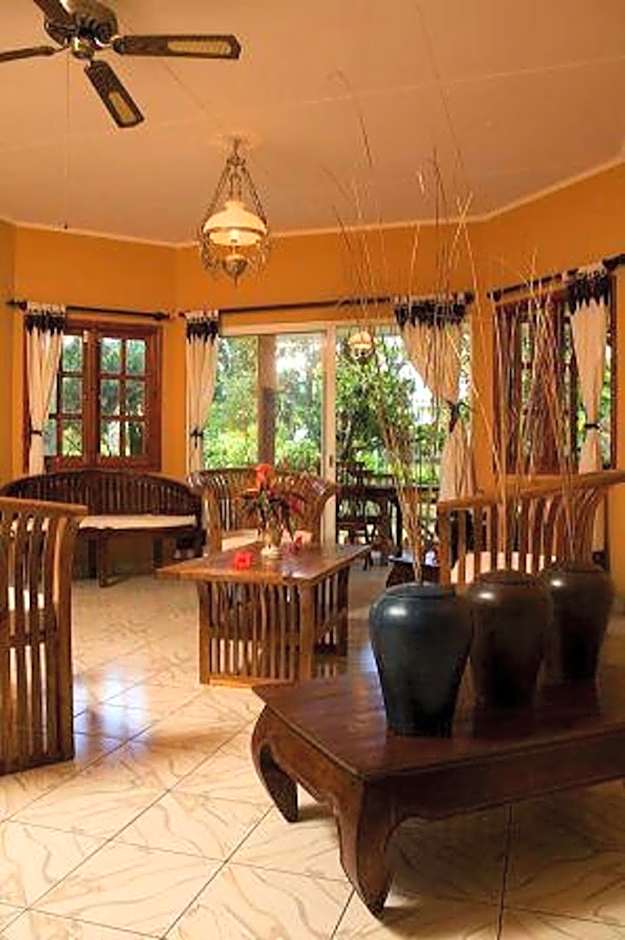 Villas des Alizes beachfront suites and garden villas