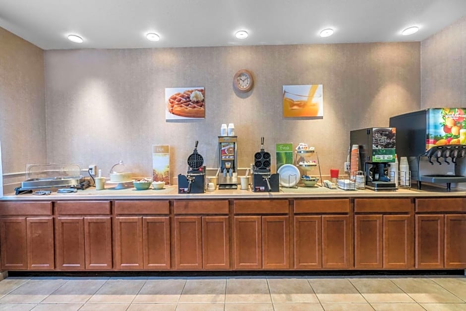 Quality Inn & Suites Sequim at Olympic National Park