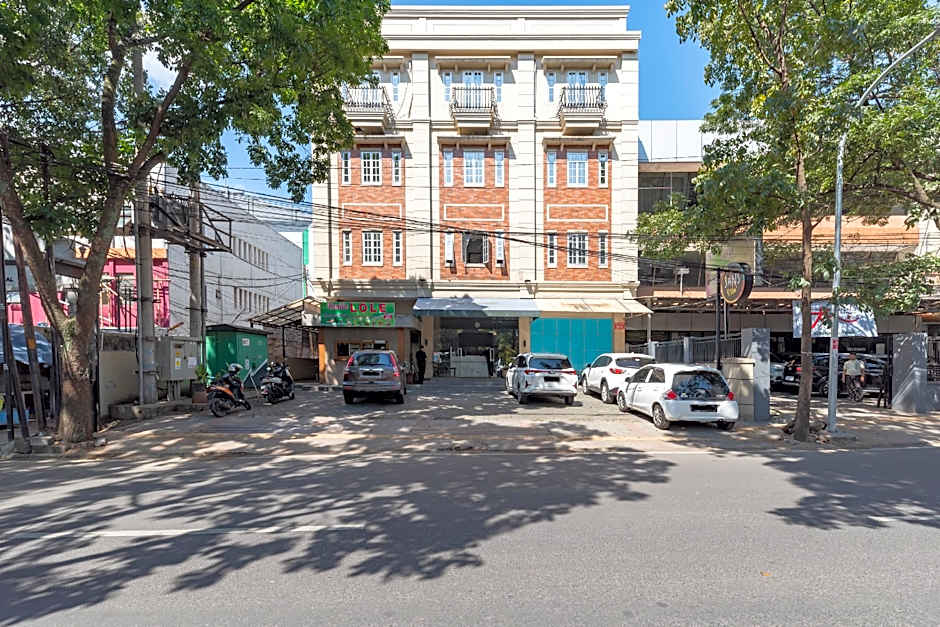 RedDoorz @ Malabar Street