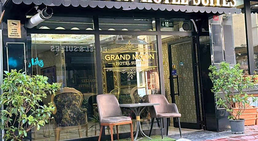Grand moon hotel suites 