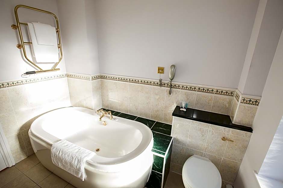 The Peacock Townhouse Hotel Kenilworth - Warwick