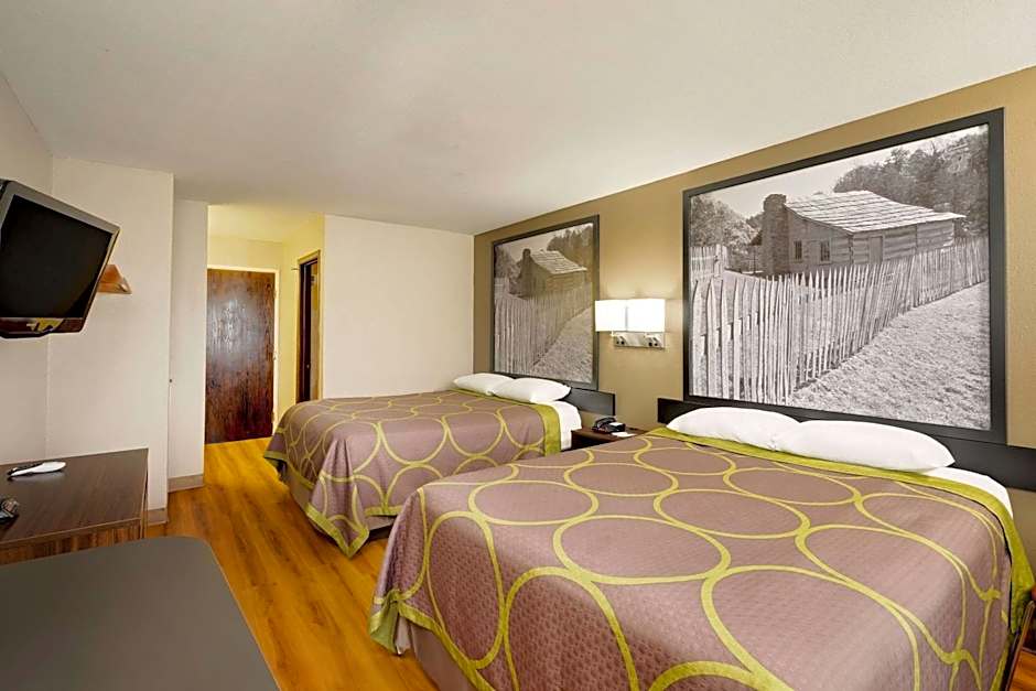 Super 8 by Wyndham Lexington Winchester Rd