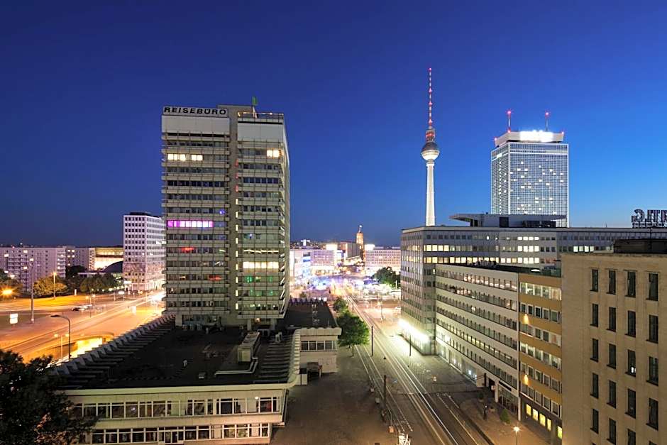 Holiday Inn Berlin-Alexanderplatz, an IHG Hotel