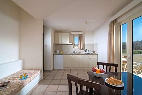 One-Bedroom Apartment (2 Adults + 1 Child)