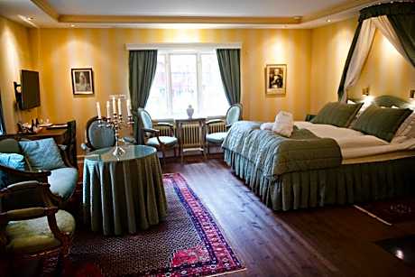 Junior Suite with Spa Bath - Separate Building