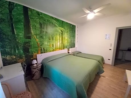 Economy Double or Twin Room with Private External Bathroom