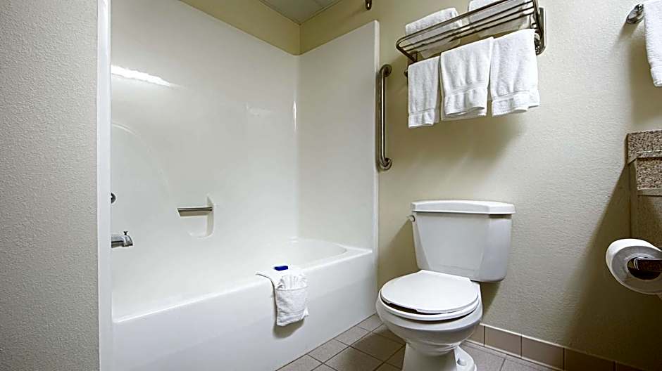 Best Western Hiram Inn & Suites
