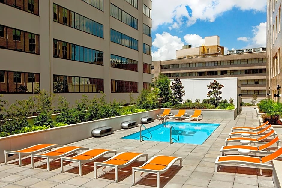 Aloft New Orleans Downtown