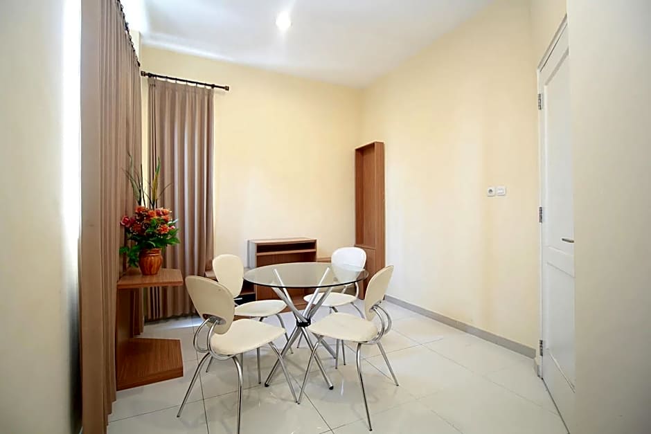 Capital O 175 K-60 Residence