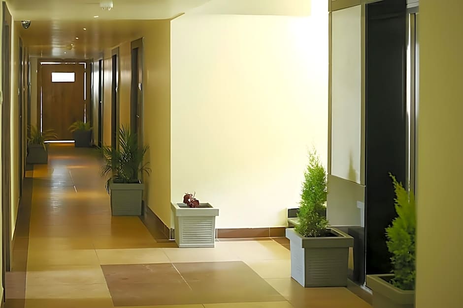 Itsy Hotels N Square