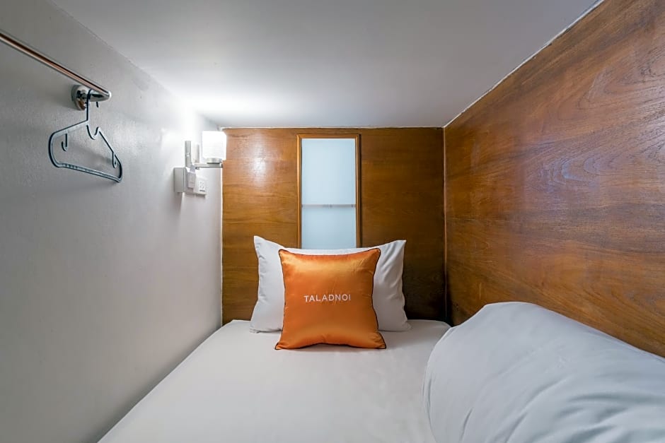 Tiny Taladnoi Hostel