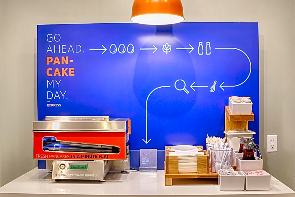 Holiday Inn Express Charleston US Highway 17 & I-526 By IHG