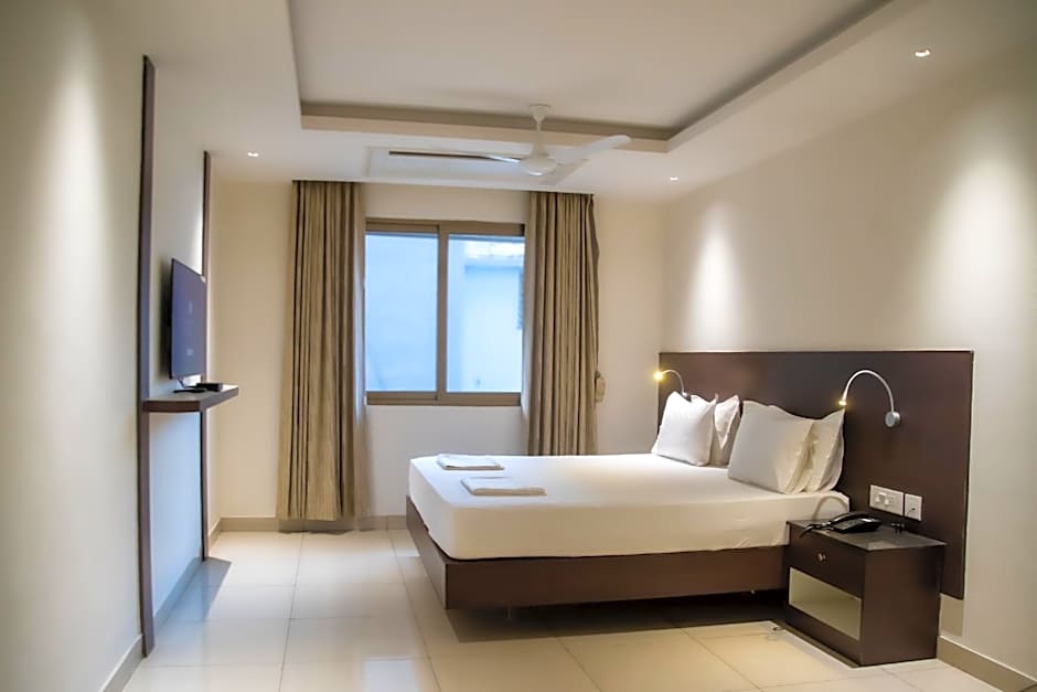 Photo 1 of 6 of Junior Suite