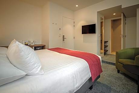 Double or Twin Room with City View